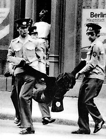Wie die Terroristen der STASI und der RAF zusammenarbeiten: Neue Beweise wohl auch gegen “GoMoPa” & Co